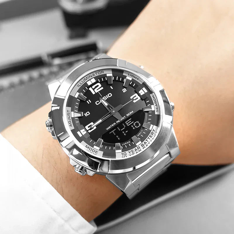 Casio Analog AMW-870D-1AVDF Mens Watch With Stainless Steel Band
